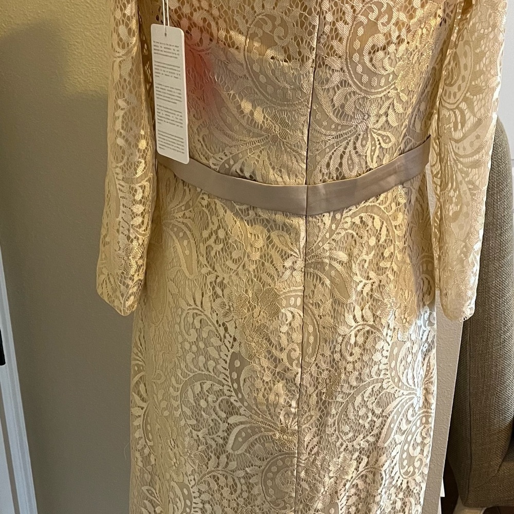 Bridal/Wedding Dress - Picture 4 of 10